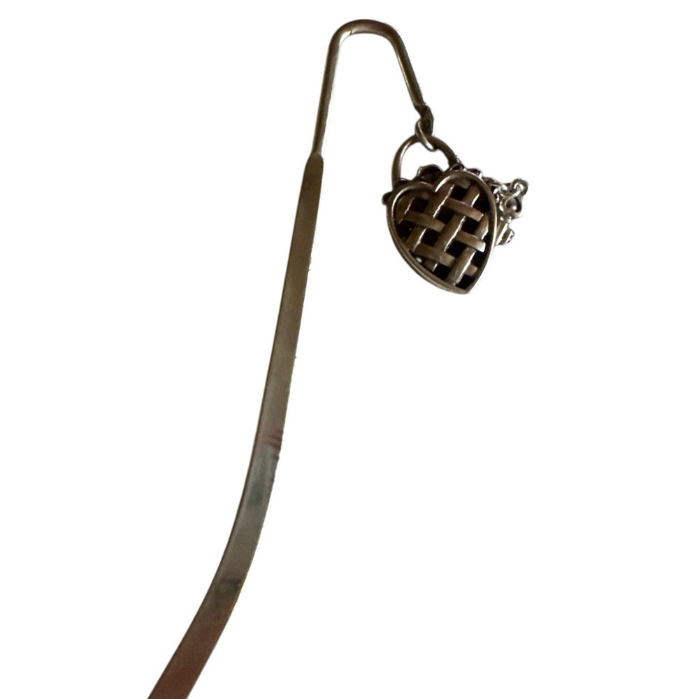 Elegant Silver Heart Bookmark (Brighton?) - Picture 4 of 5